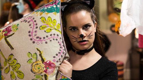 So Awkward Season 4 Episode 10 - Scary Movie