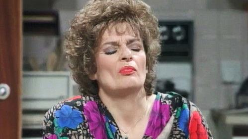 Watching Season 7 Episode 1 - Migrating