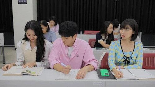 Returning Student: Straight-A, but F in Love Season 1 Episode 4 - Episode 4