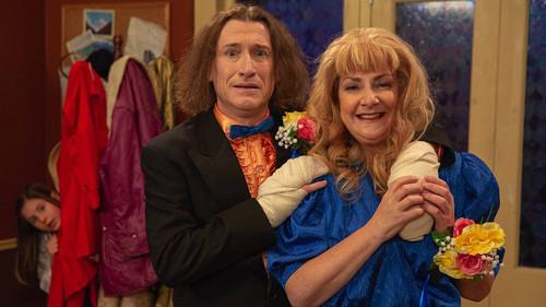 Drop Dead Weird Season 2 Episode 18 - Time Travel