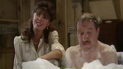 'Allo 'Allo! Season 3 Episode 1 - The Nicked Knockwurst