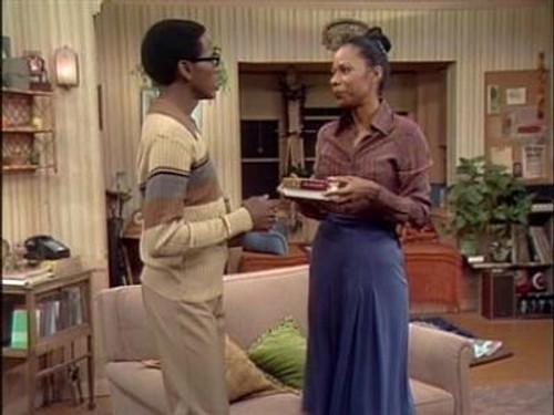 What's Happening!! Season 3 Episode 6 - The Landlady