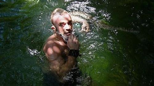I'm a Celebrity...Get Me Out of Here! Season 4 Episode 13 - Slither River 2 (1)