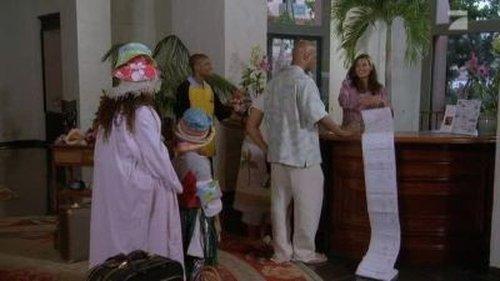 My Wife and Kids Season 3 Episode 3 - The Kyles Go to Hawaii (3)