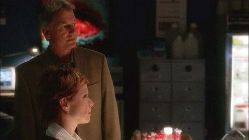 NCIS Season 4 Episode 9 - Twisted Sister