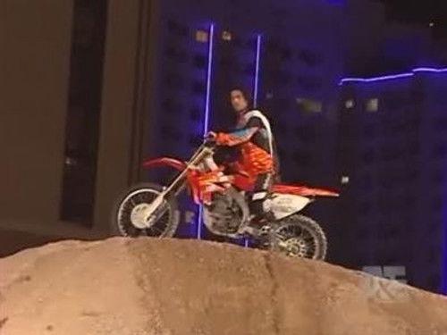 Criss Angel Mindfreak Season 2 Episode 8 - Bike Jump Vanish