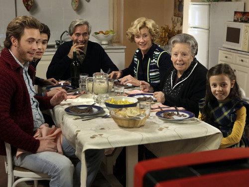 Cuéntame cómo pasó Season 14 Episode 12 - Episode 12