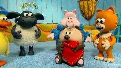 Timmy Time Season 1 Episode 24 - Timmy Brings A Smile