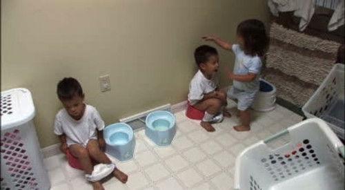 Jon & Kate Plus 8 Season 3 Episode 4 - Potty Training the Boys
