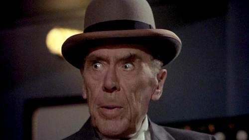 The Man from U.N.C.L.E. Season 4 Episode 14 - The Deep Six Affair