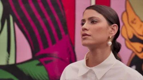 Los hilos del pasado Season 1 Episode 16 - Error de modelo