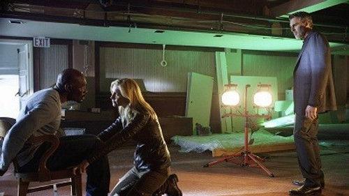 V Season 2 Episode 6 - Siege