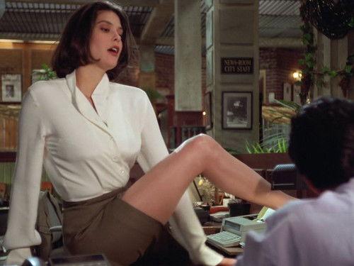 Lois & Clark: The New Adventures of Superman Season 1 Episode 10 - Pheromone, My Lovely