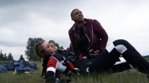 Travelers Season 2 Episode 7 - 17 Minutes