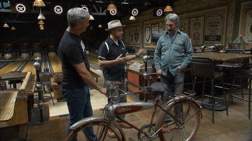 American Pickers Season 19 Episode 1 - Skateboards and Gutter Balls