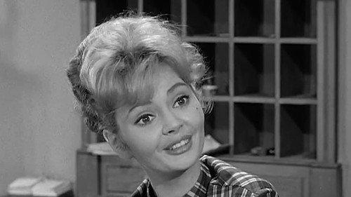Petticoat Junction Season 1 Episode 18 - Hooterville vs. Hollywood