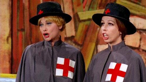 The Lucy Show Season 6 Episode 14 - Lucy and Carol Burnett (2)
