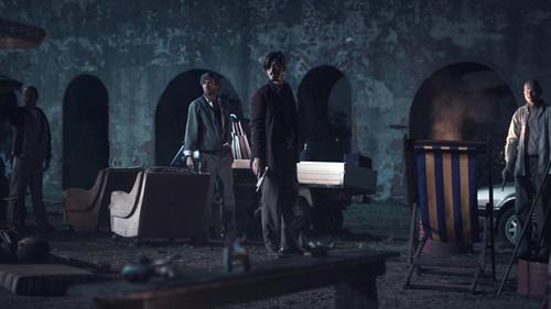 Suburræterna Season 1 Episode 8 - Burn