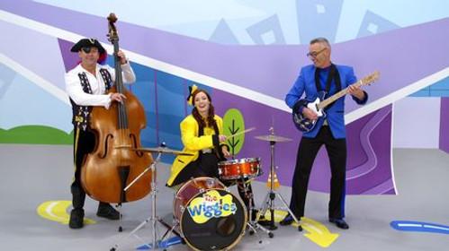 The Wiggles Season 9 Episode 16 - Feather Fun!