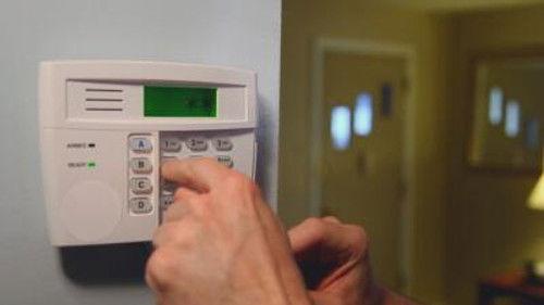 Customer Wars Season 4 Episode 11 - Fast Food Fury