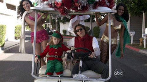 The Neighbors Season 1 Episode 9 - Merry Crap-Mas