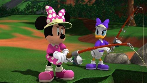 Mickey Mouse: Mixed-Up Adventures Season 1 Episode 19 - Campy Camper Day!