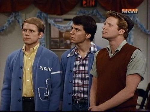 Happy Days Season 4 Episode 18 - Graduation  (2)