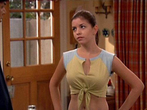 George Lopez Season 2 Episode 8 - Love Bites