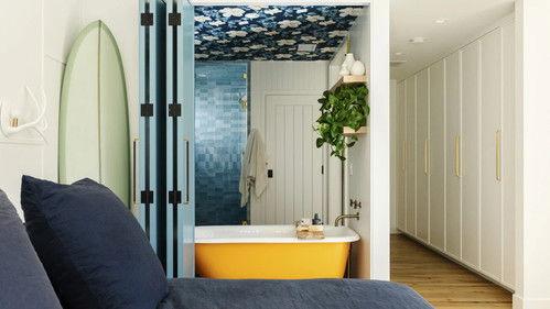 Beach Cottage Chronicles Season 1 Episode 3 - Costa Mesa Bungalow