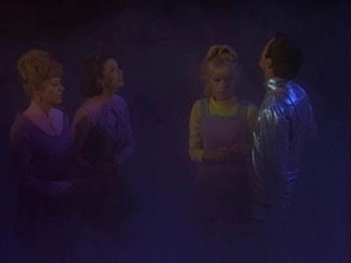 Lost in Space Season 3 Episode 10 - Space Creature