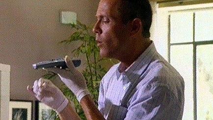 Ramzor Season 1 Episode 9 - The Man Maid