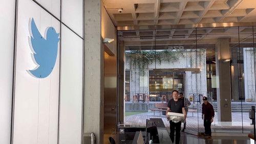 Twitter: Breaking the Bird Season 1 Episode 4 - Disaster