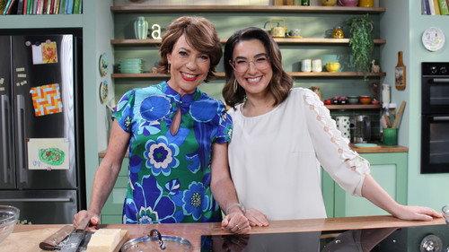 A Bite to Eat with Alice Season 2 Episode 21 - Kathy Lette