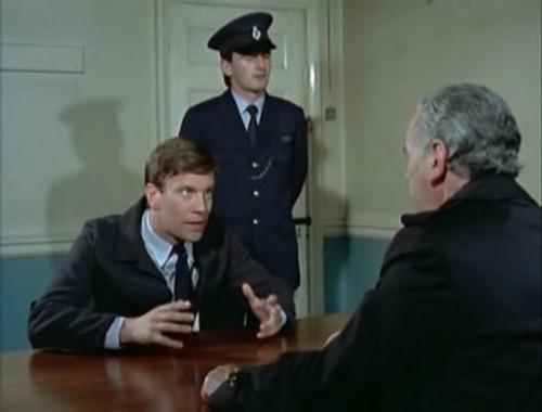 Minder Season 1 Episode 2 - Bury My Half at Waltham Green