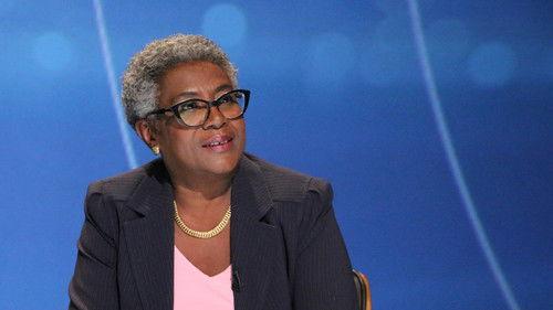 Dans les médias Season 2 Episode 5 - Episode 5