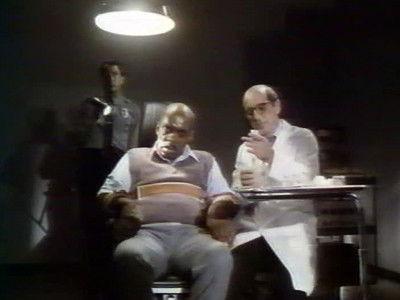 Scarecrow and Mrs. King Season 3 Episode 8 - Reach for the Sky