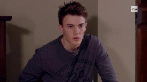 A Doctor in the Family Season 9 Episode 6 - Tommy in Love / A Letter for Giada