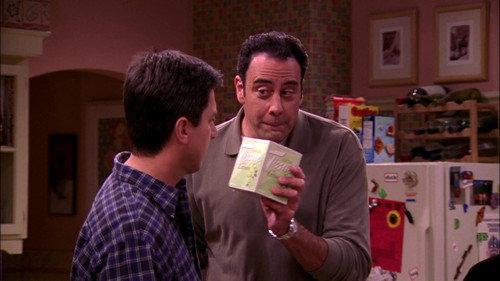 Everybody Loves Raymond Season 6 Episode 13 - Tissues