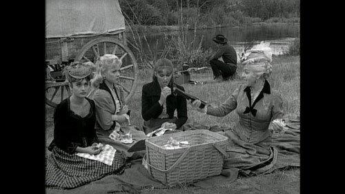 Have Gun, Will Travel Season 3 Episode 3 - Les Girls