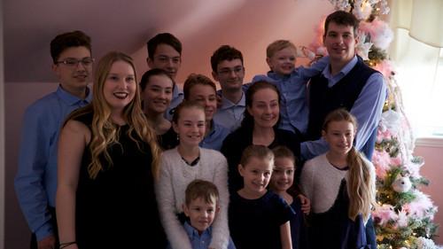 Nombreux et heureux Season 1 Episode 1 - Episode 1