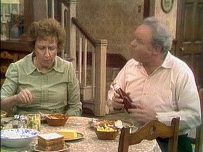 All in the Family Season 3 Episode 19 - Hot Watch