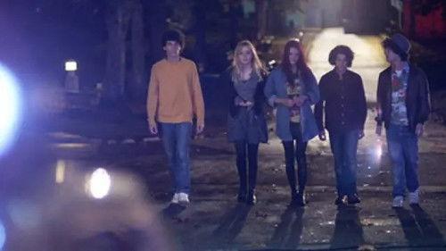 Les Grands Season 1 Episode 10 - Episode 10