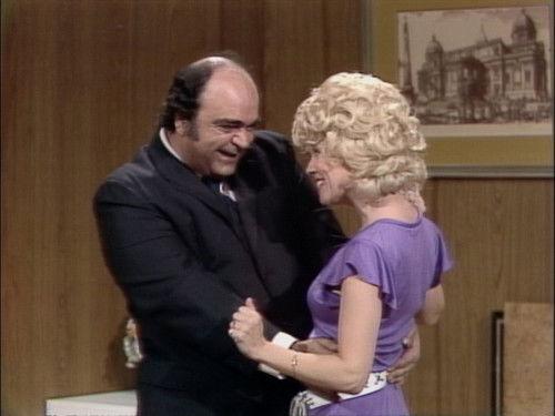 Rowan & Martin's Laugh-In Season 5 Episode 10 - Episode 10