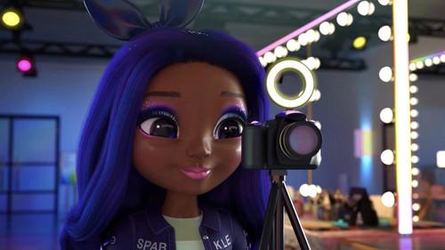 Rainbow High Season 1 Episode 13 - Shining Star