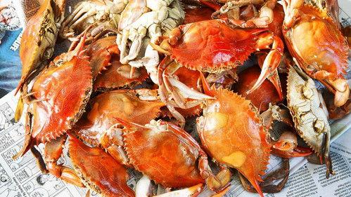 Delicious Miss Brown Season 5 Episode 1 - ‎End-of-Summer Celebration