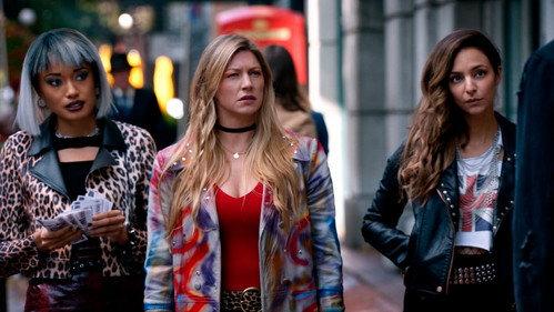undefined Season 6 Episode 1 - Ground Control to Sara Lance