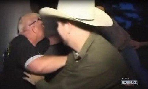 Lizard Lick Towing Season 1 Episode 11 - Episode 111