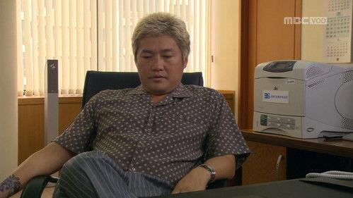 Time Between Dog and Wolf Season 1 Episode 8 - Episode 8