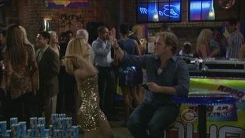 Gary Unmarried Season 2 Episode 6 - Gary Tries to Do It All