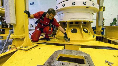 How Do They Do It? Season 11 Episode 5 - Racing Bikes, Stunt Pilots, Oil Well